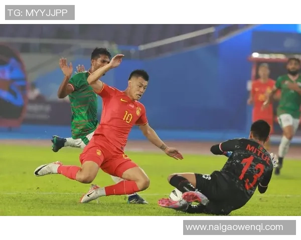 亚运会回顾：西安足球队在赛场上的经验与表现分析