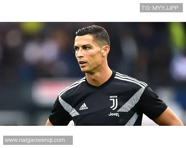 足球明星板寸发型的魅力与风格解析引领时尚潮流的运动风尚 足球明星板寸发型的魅力与风格解析引领时尚潮流的运动风尚