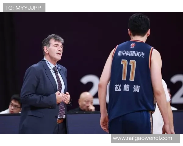 南京篮球队与广州篮球队赛后复盘探讨团队协作的关键因素与表现分析