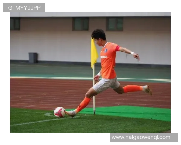 重庆网球队在比赛中的盯防策略分析与成效评估 重庆网球队在比赛中的盯防策略分析与成效评估